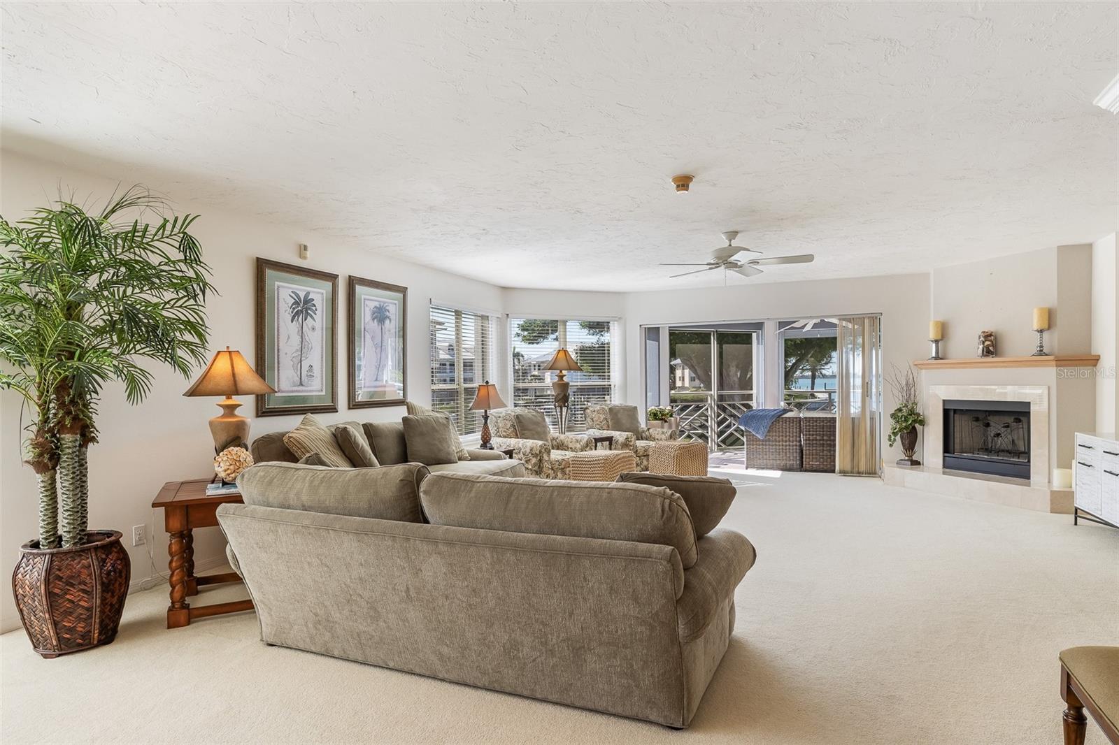 Image 13 of 65 For 11000 Placida Road 1301