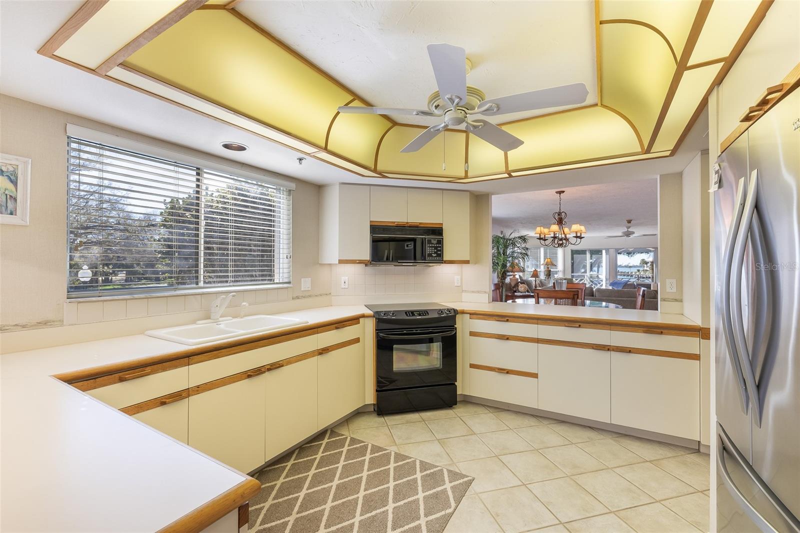 Image 21 of 65 For 11000 Placida Road 1301