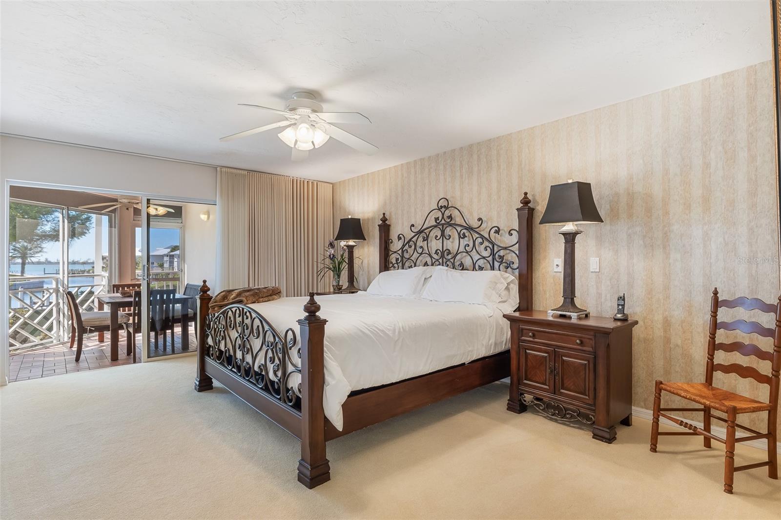 Image 24 of 65 For 11000 Placida Road 1301