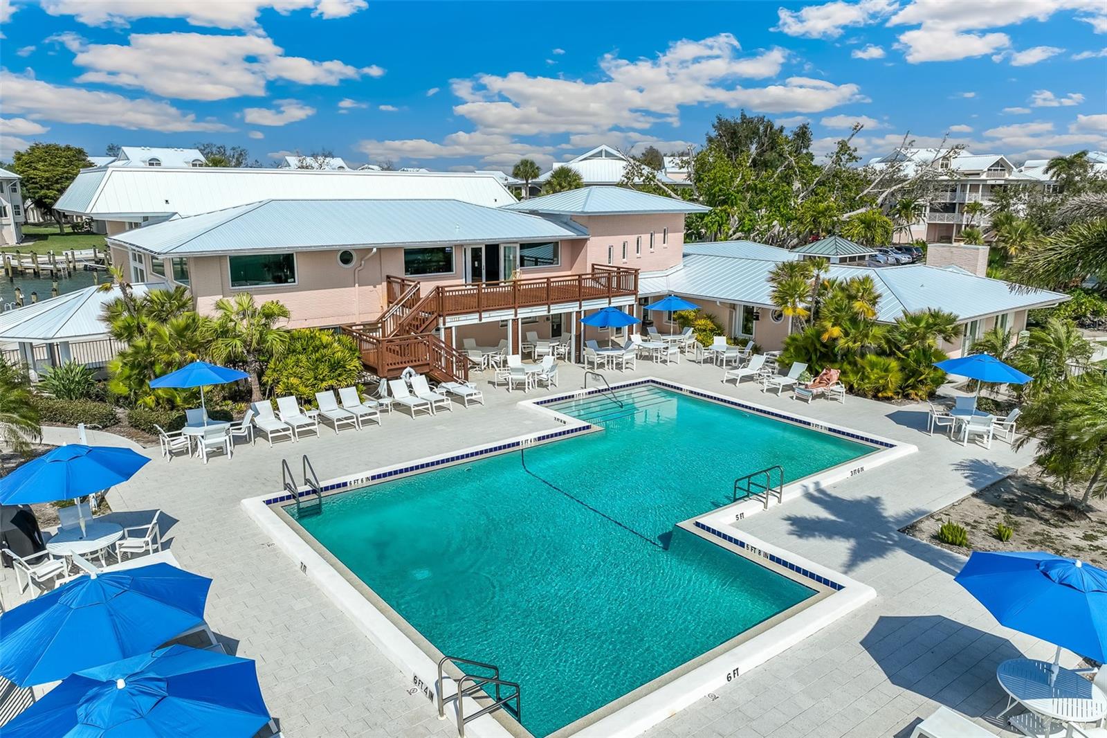 Image 36 of 65 For 11000 Placida Road 1301