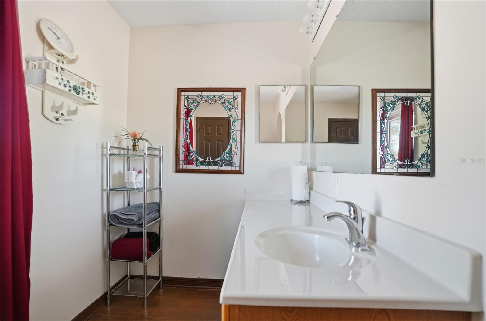 Image 22 of 39 For 2069 Finland Drive