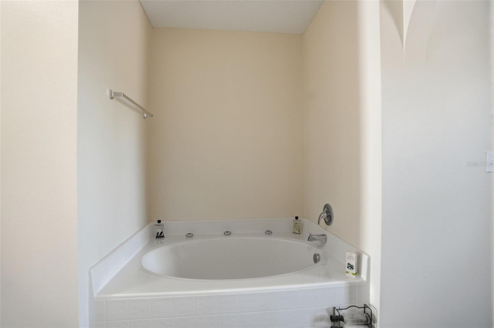 Image 23 of 39 For 2069 Finland Drive