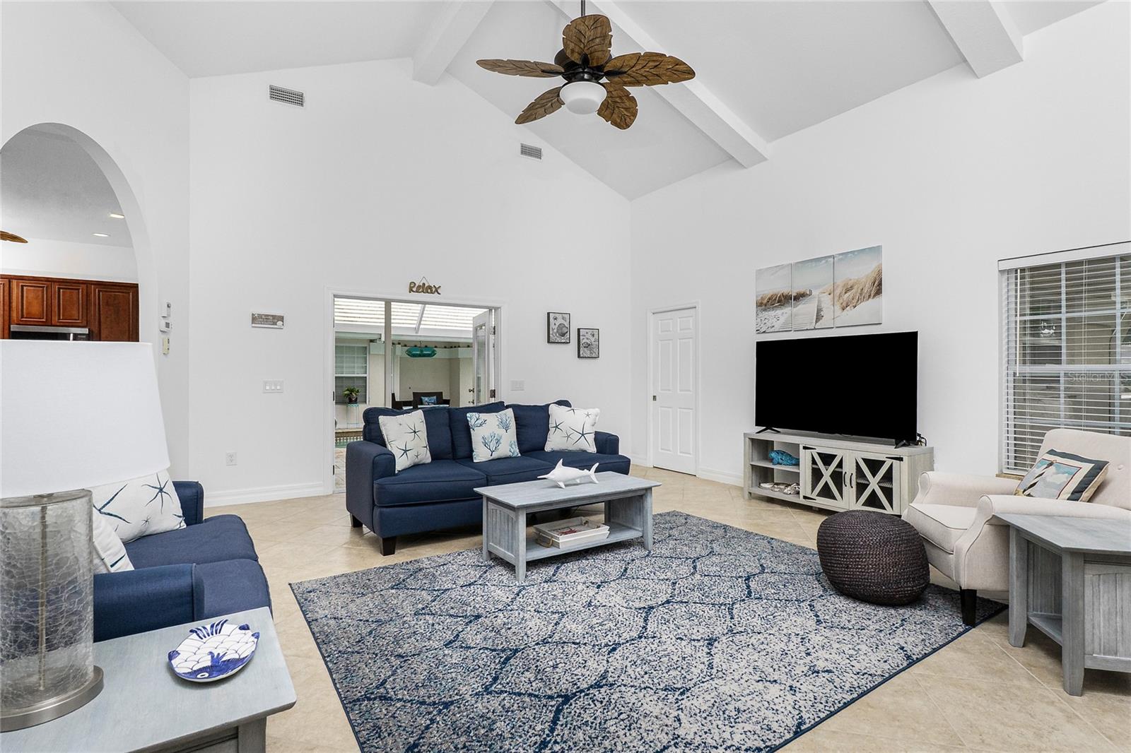 Image 21 of 62 For 416 Devonshire Lane