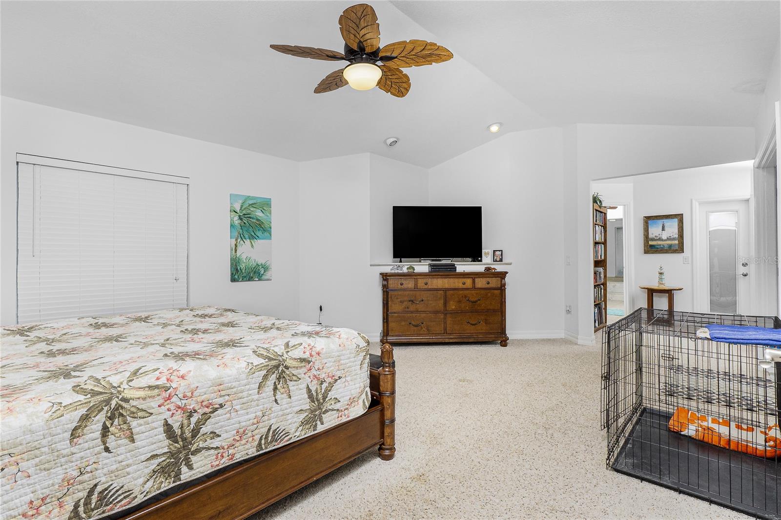 Image 28 of 62 For 416 Devonshire Lane