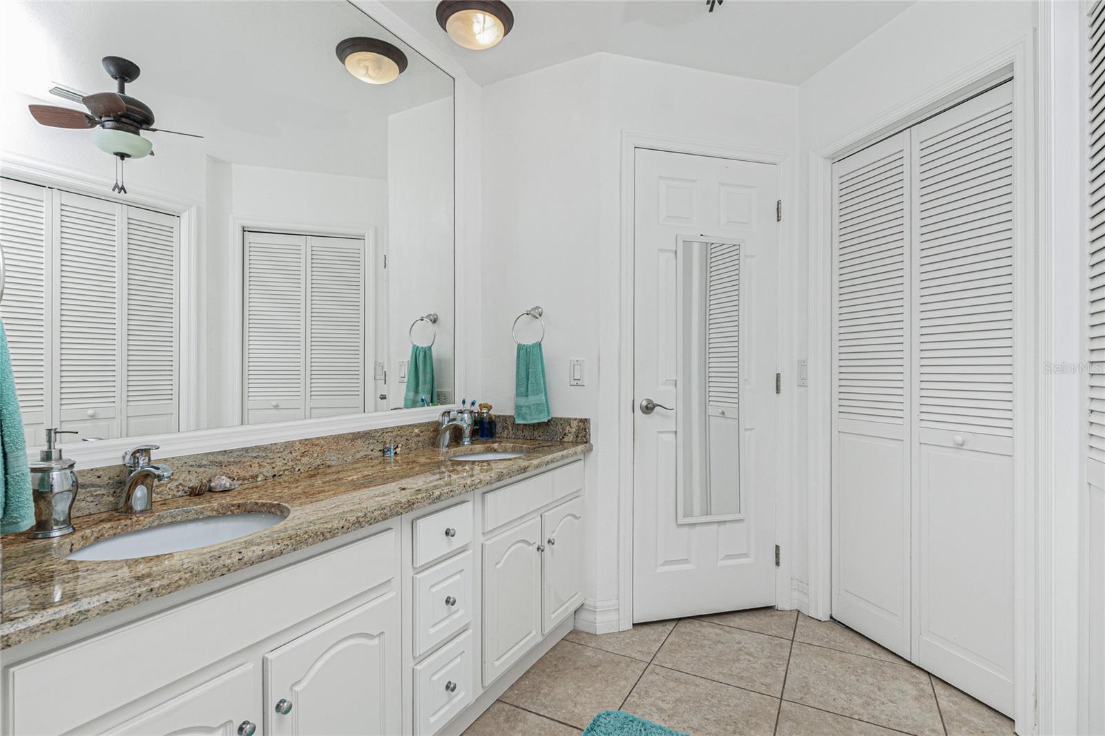 Image 30 of 62 For 416 Devonshire Lane