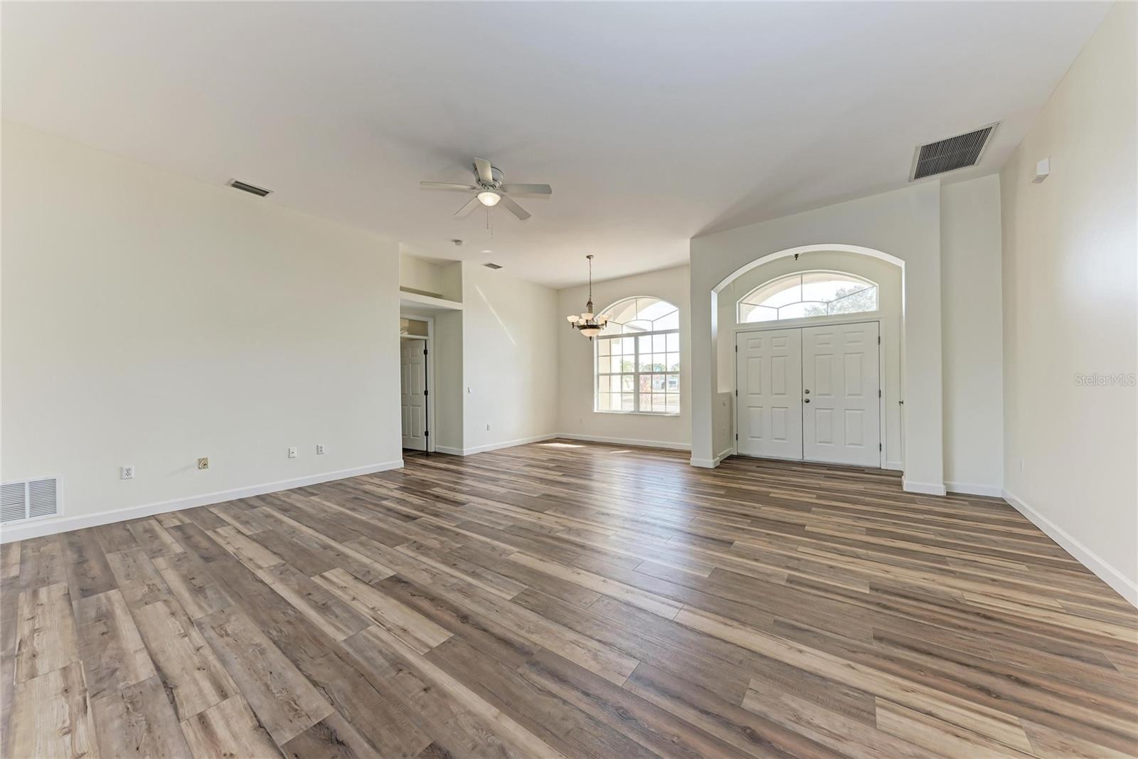 Image 10 of 61 For 25206 Nocturne Lane