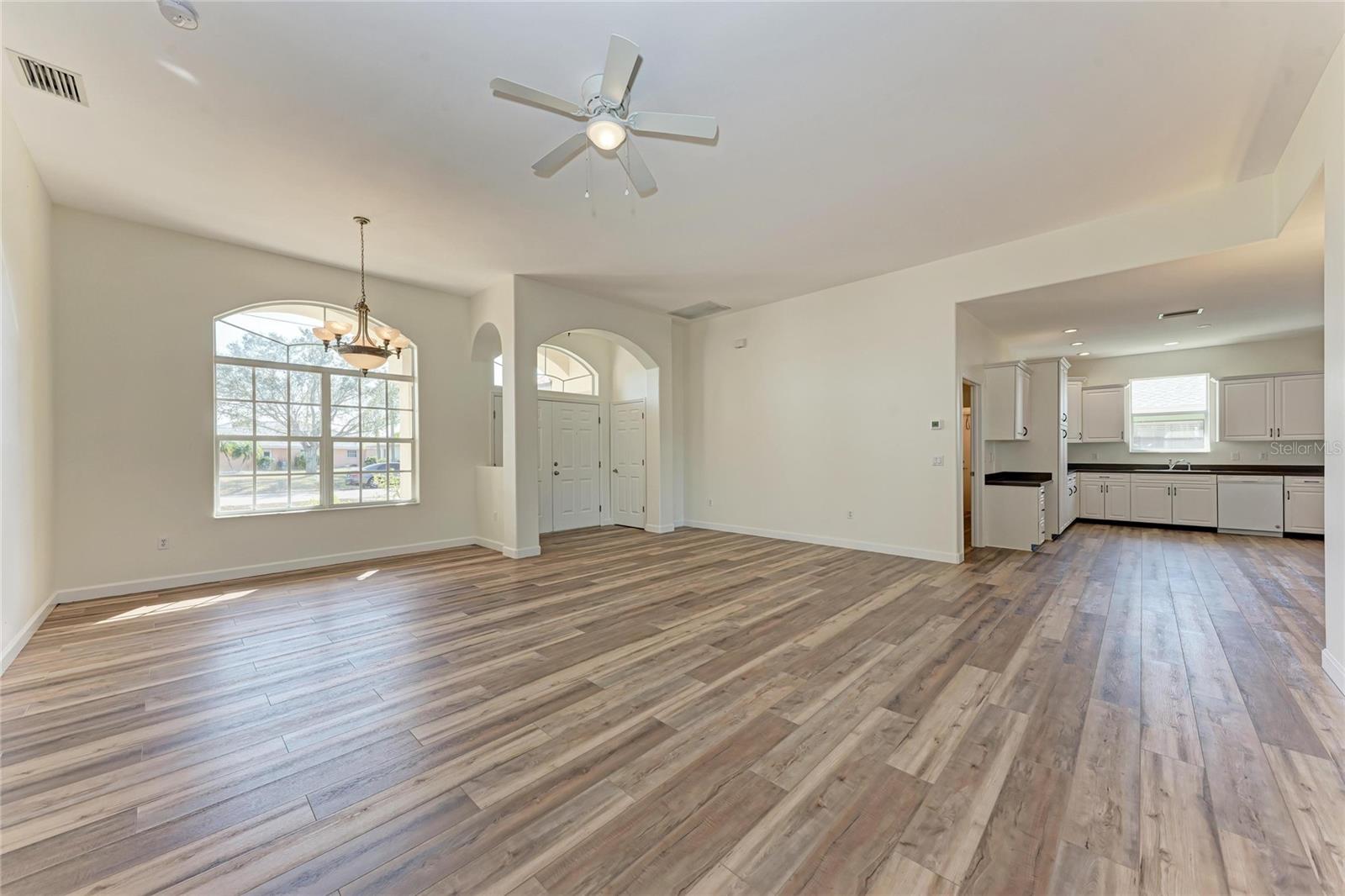 Image 14 of 61 For 25206 Nocturne Lane