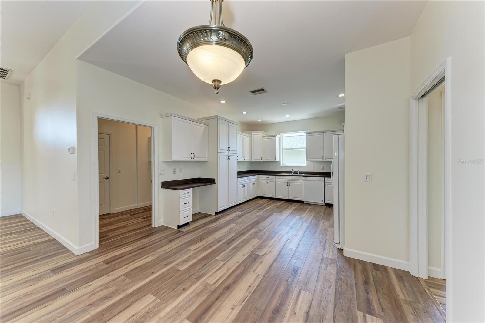 Image 15 of 61 For 25206 Nocturne Lane