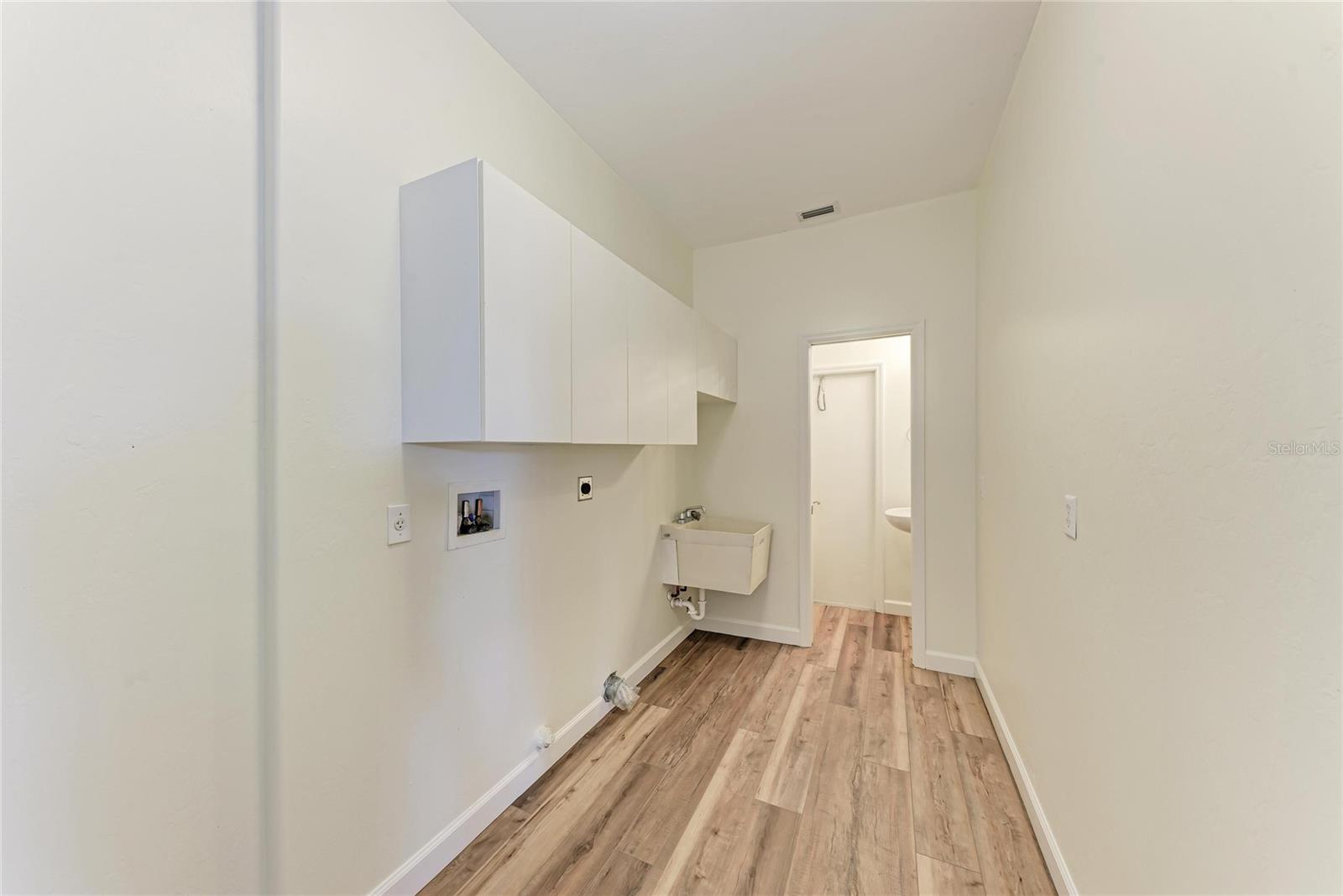 Image 24 of 61 For 25206 Nocturne Lane