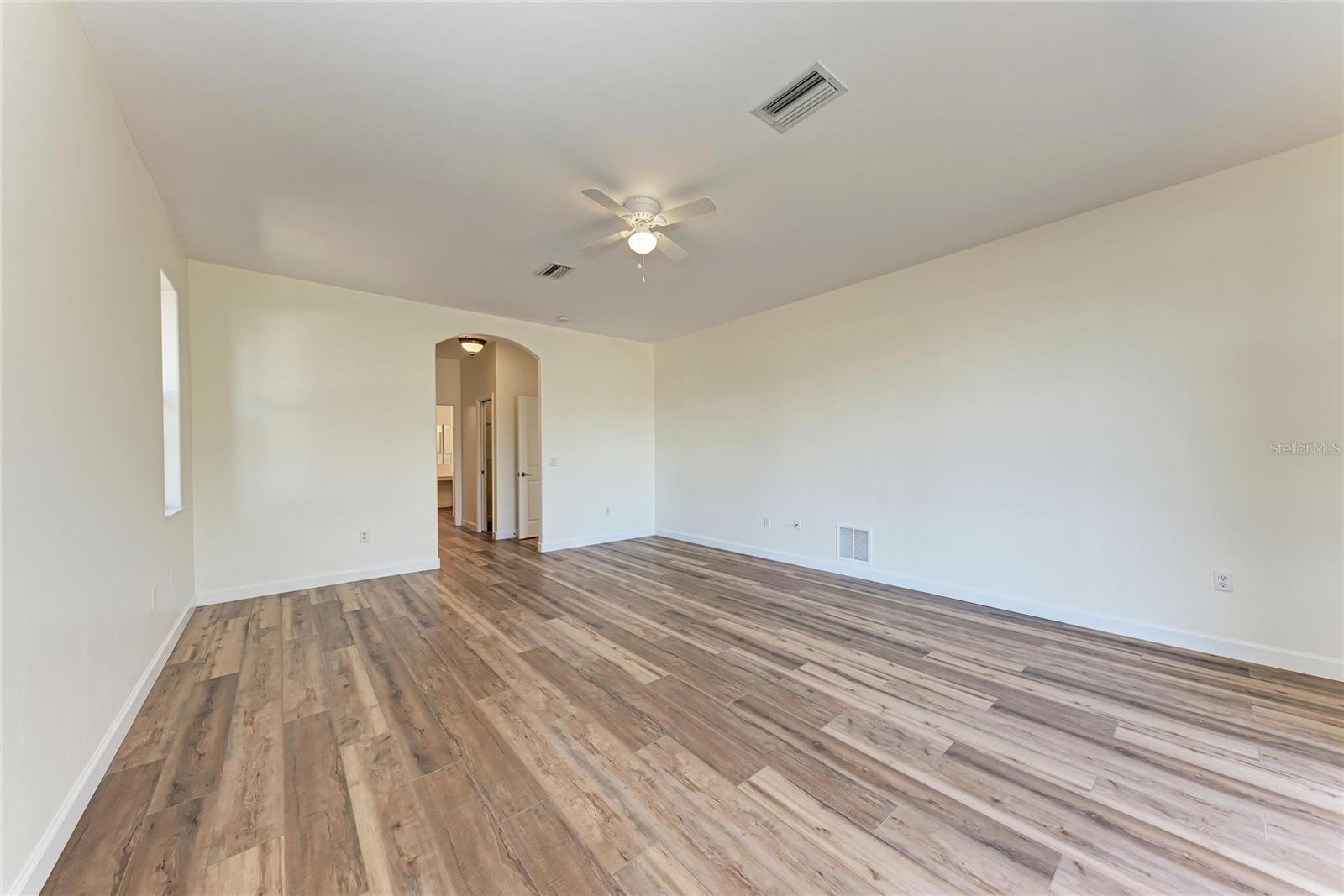 Image 29 of 61 For 25206 Nocturne Lane