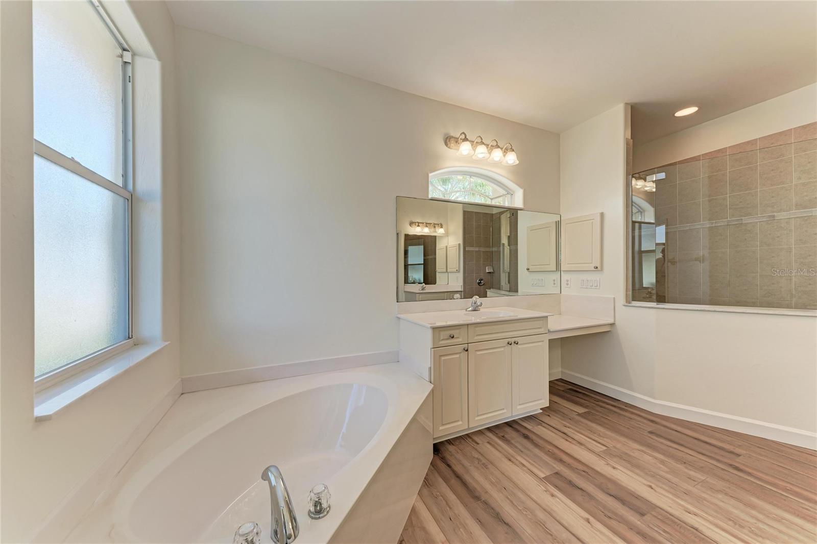 Image 32 of 61 For 25206 Nocturne Lane