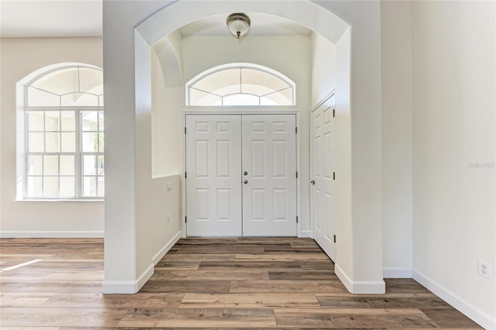 Image 8 of 61 For 25206 Nocturne Lane