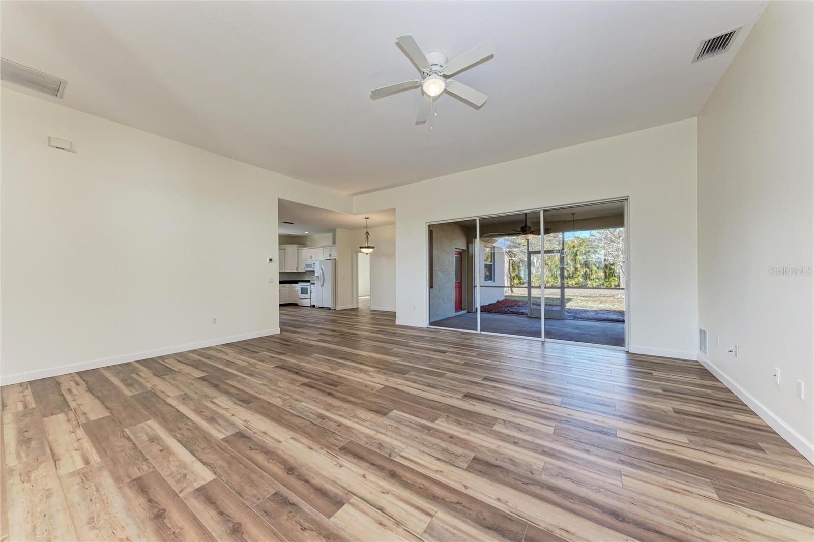 Image 9 of 61 For 25206 Nocturne Lane