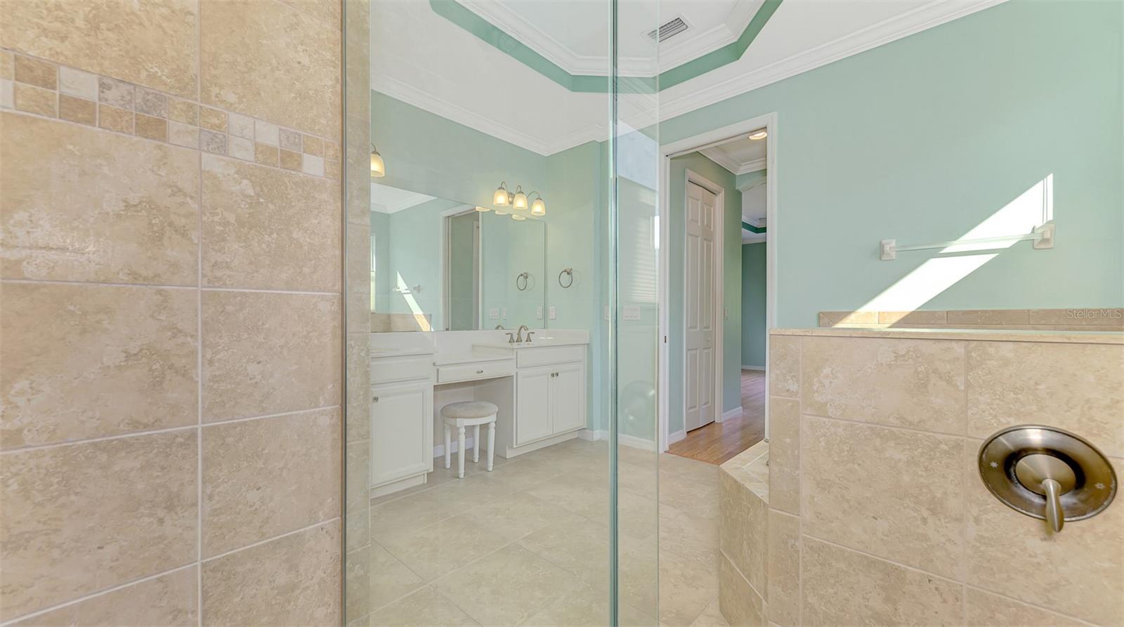 Image 38 of 76 For 11666 Parrotfish Street