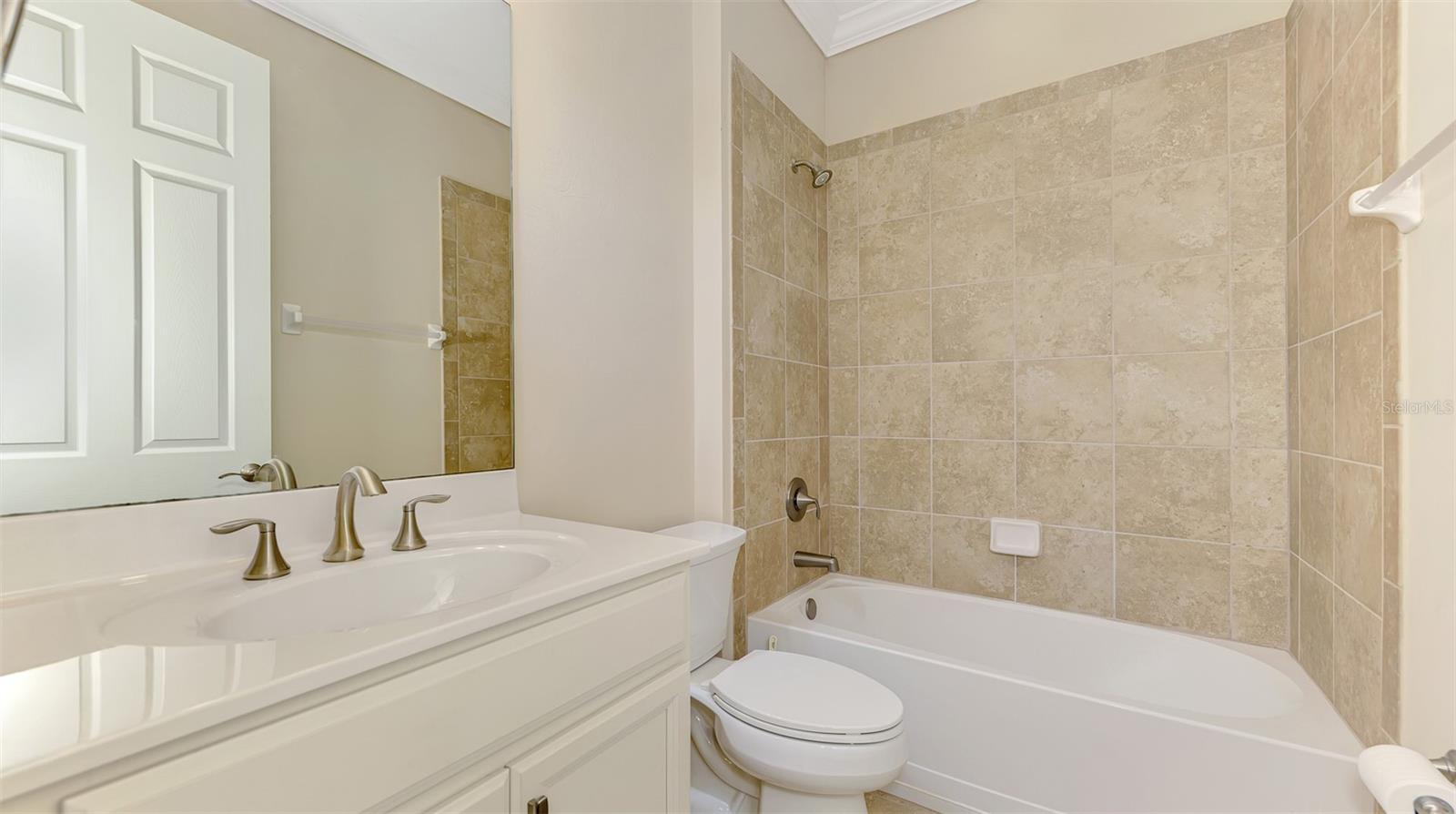 Image 44 of 76 For 11666 Parrotfish Street