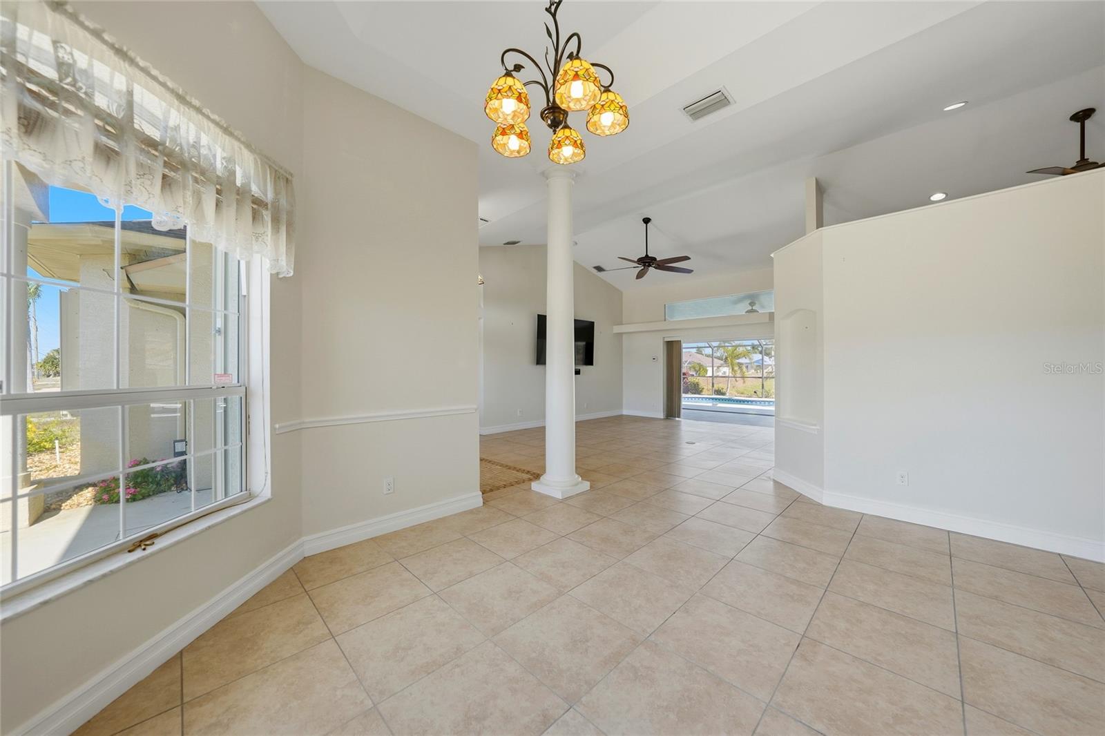 Image 8 of 54 For 721 Rotonda Circle