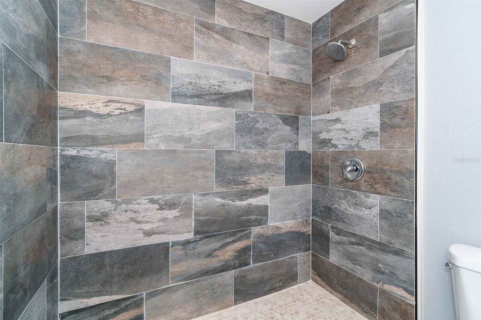 Image 16 of 41 For 9080 Griggs Road