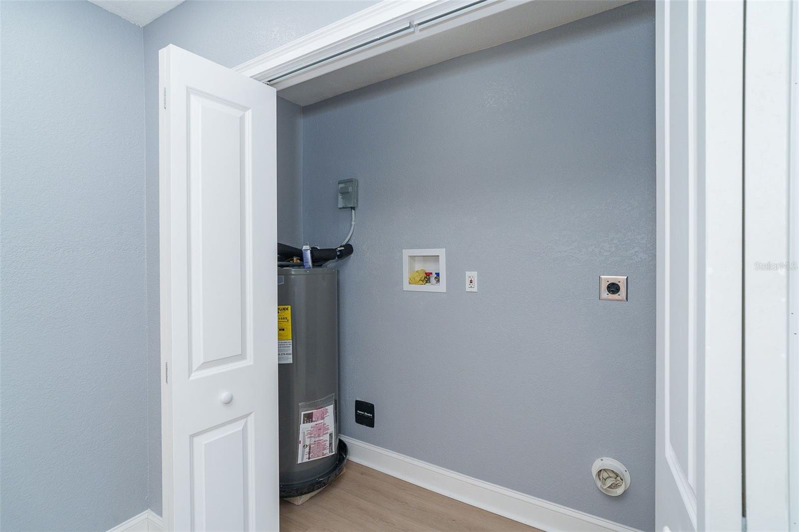 Image 21 of 41 For 9080 Griggs Road