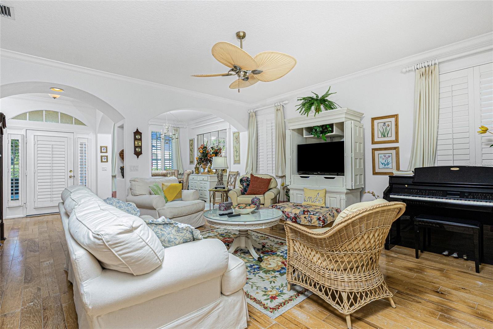 Image 13 of 56 For 811 Shadow Bay Way