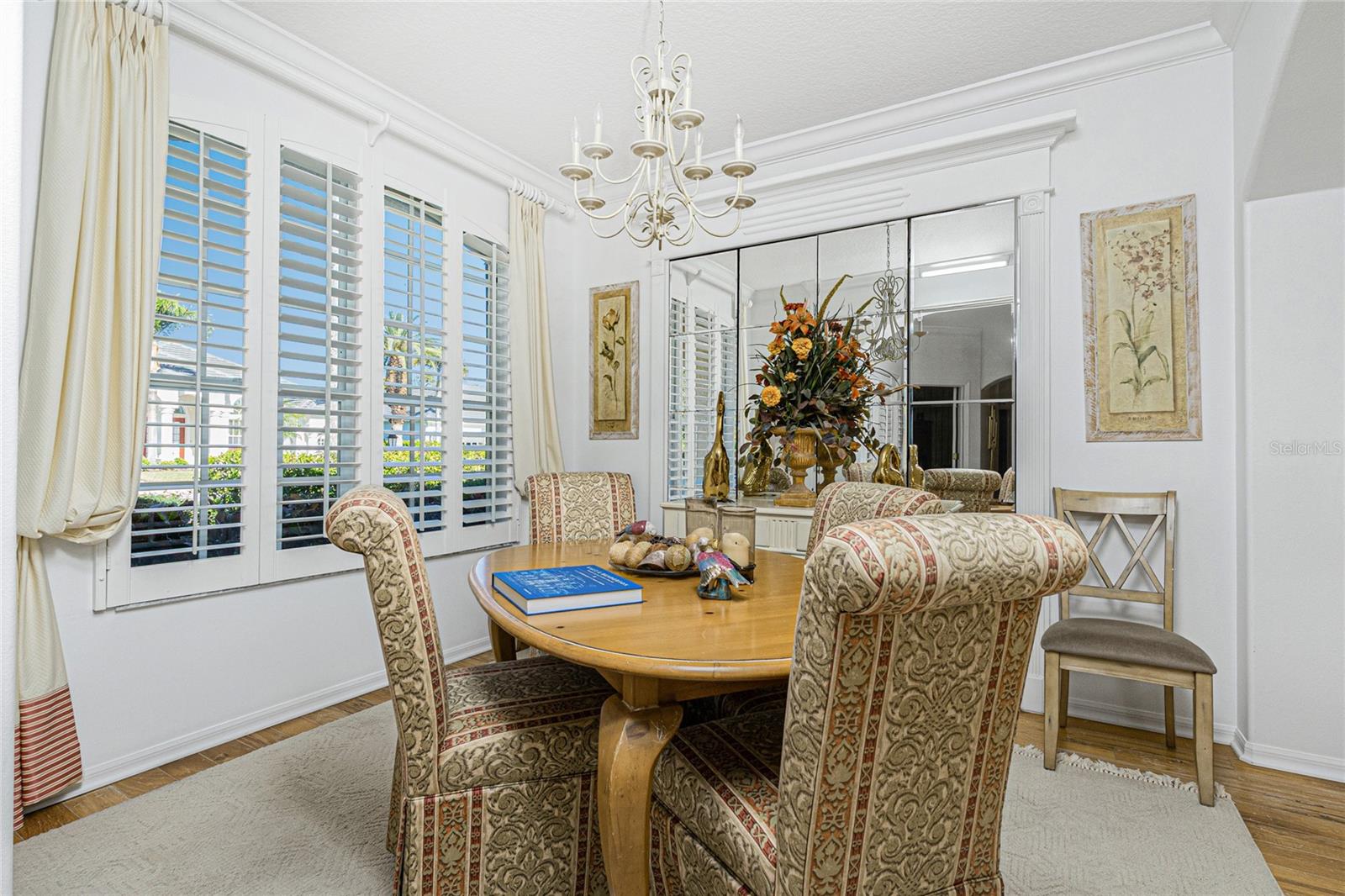 Image 15 of 56 For 811 Shadow Bay Way