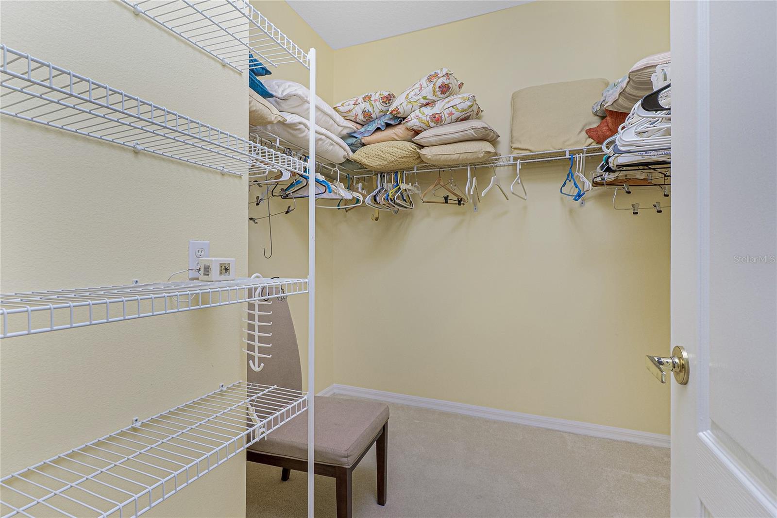 Image 27 of 56 For 811 Shadow Bay Way