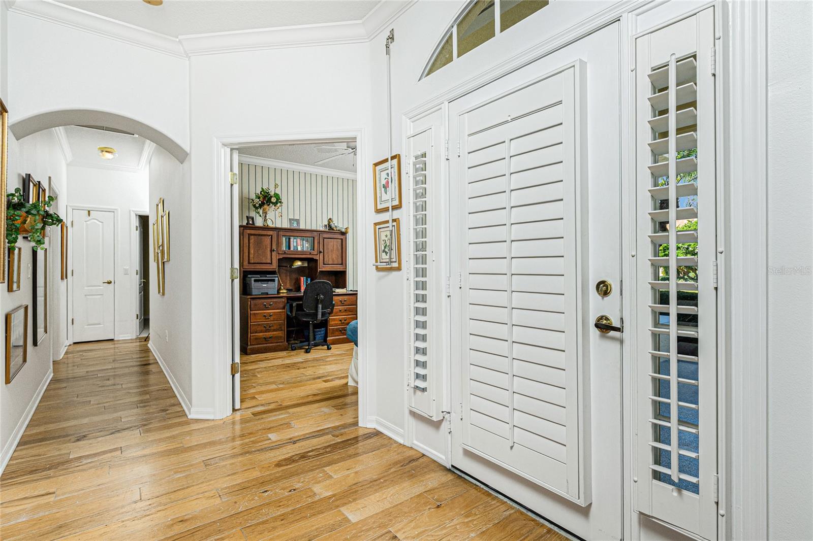 Image 9 of 56 For 811 Shadow Bay Way