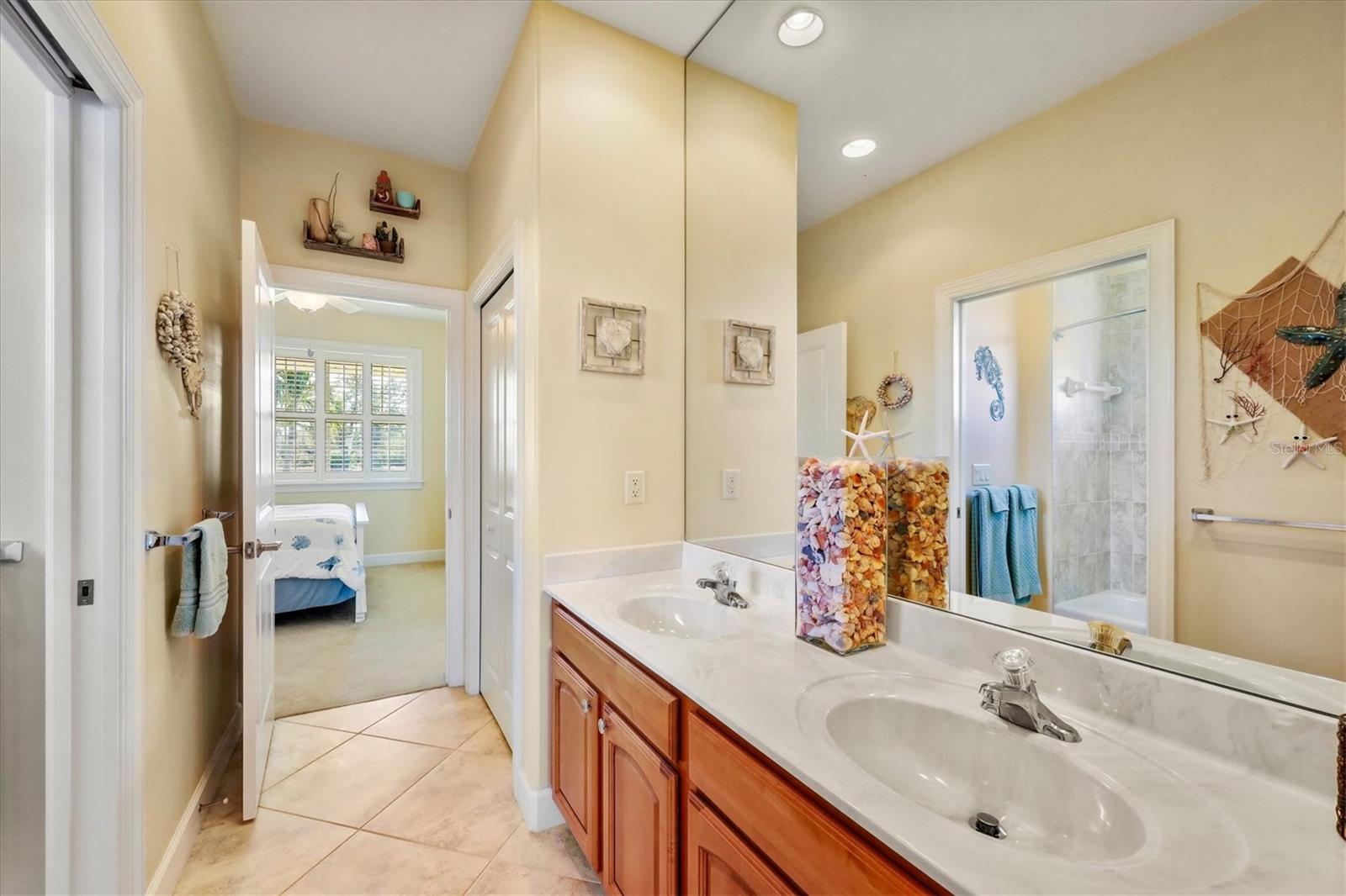 Image 30 of 59 For 23 And 25 Medalist Place