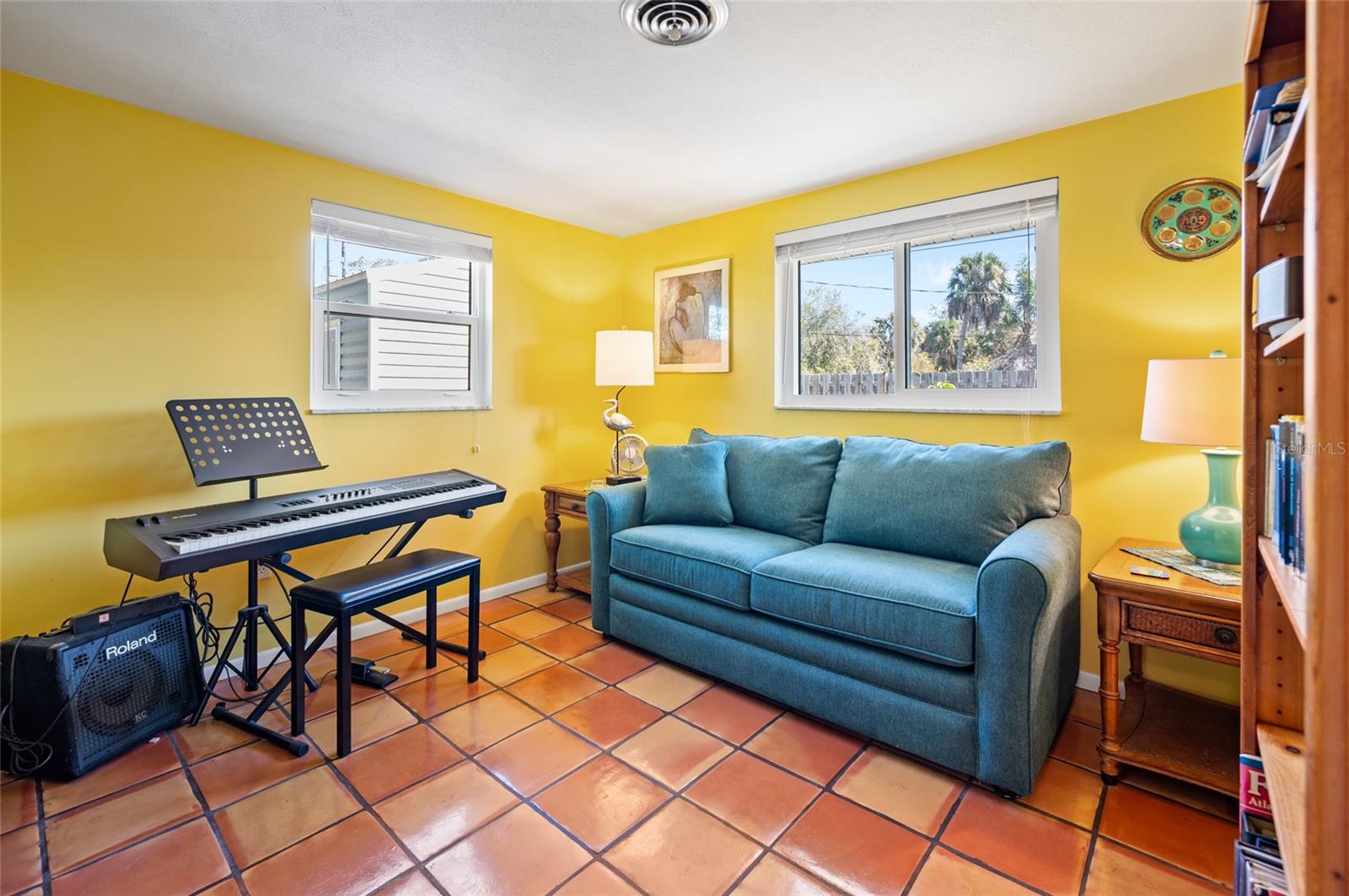 Image 18 of 50 For 1661 5th Street