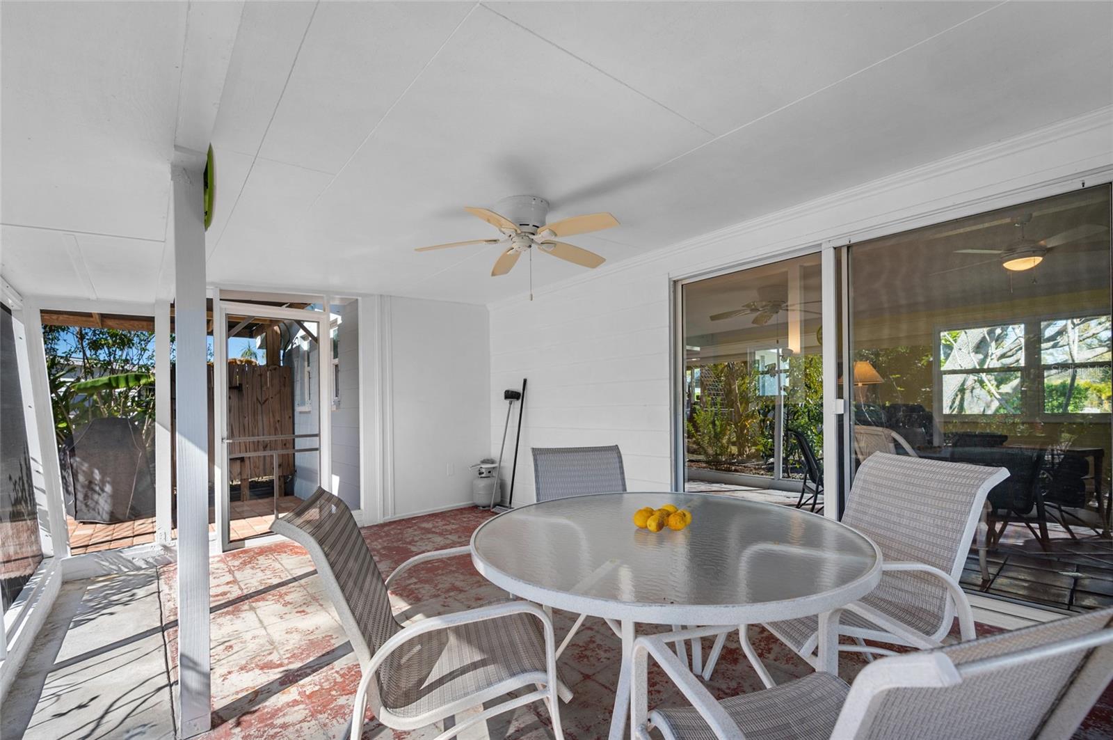 Image 23 of 50 For 1661 5th Street