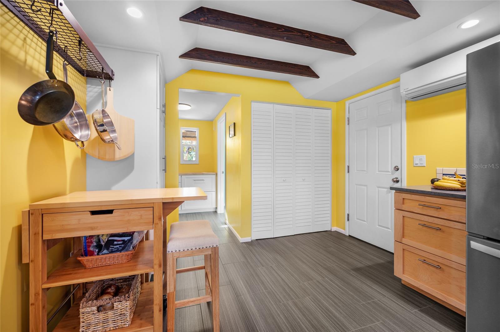 Image 6 of 50 For 1661 5th Street