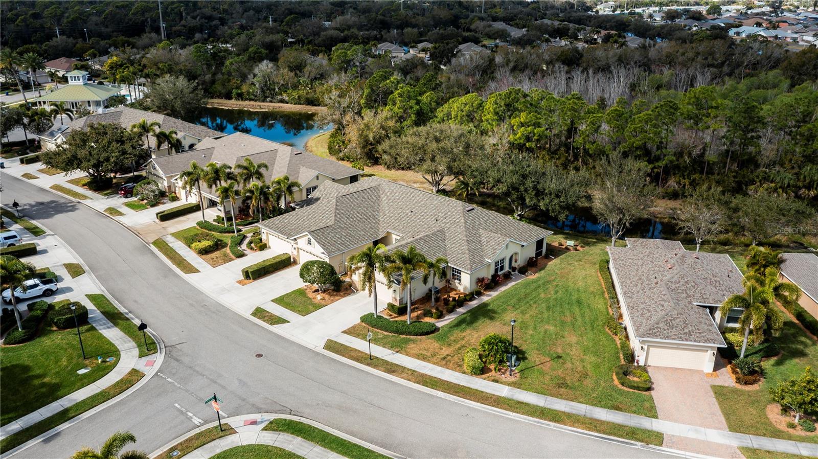 Image 6 of 62 For 9260 Coachman Drive