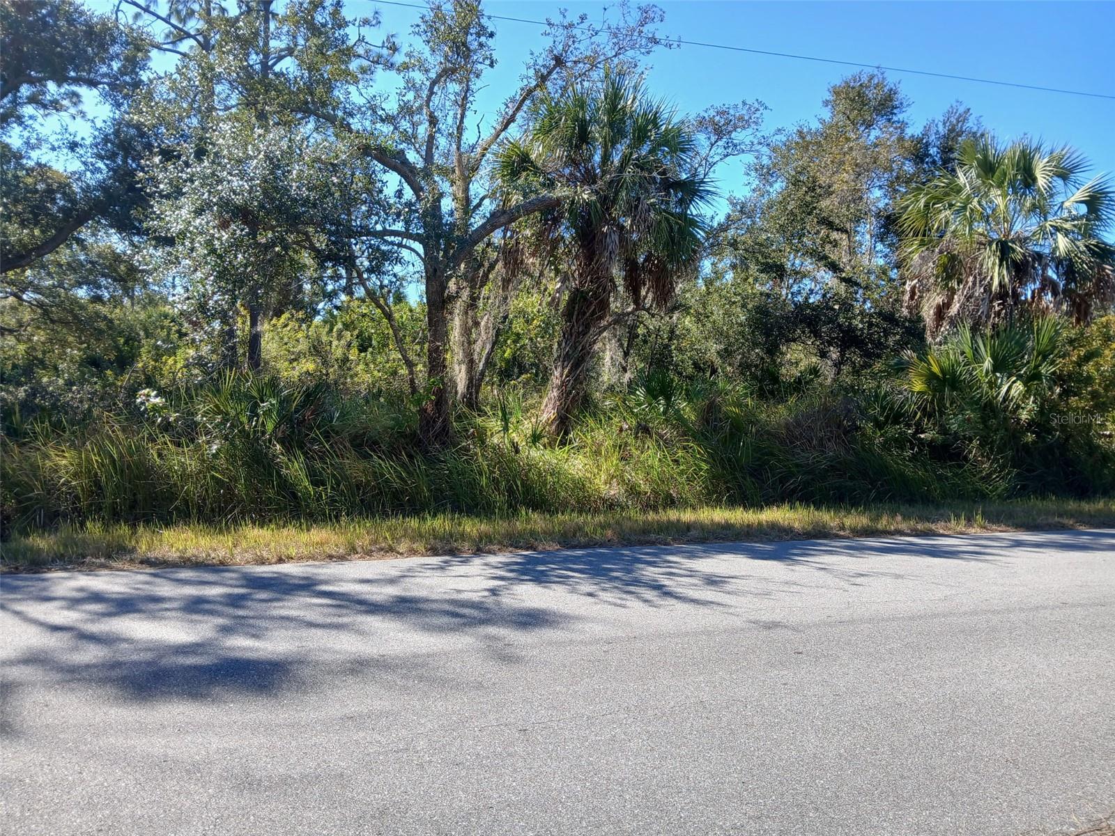 Image 2 of 26 For 13493 Markham Avenue