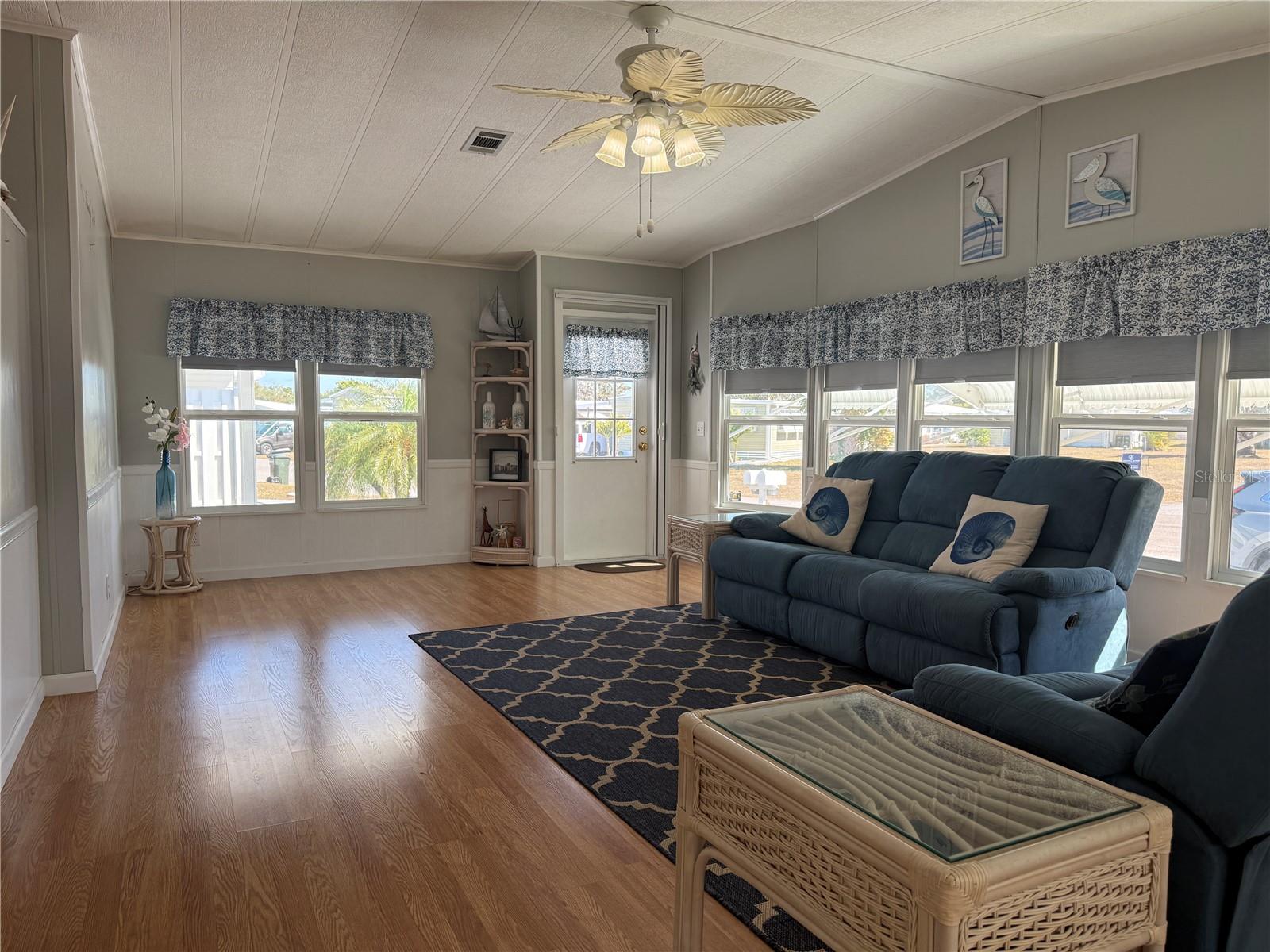 Image 3 of 50 For 6469 Kilohee Court