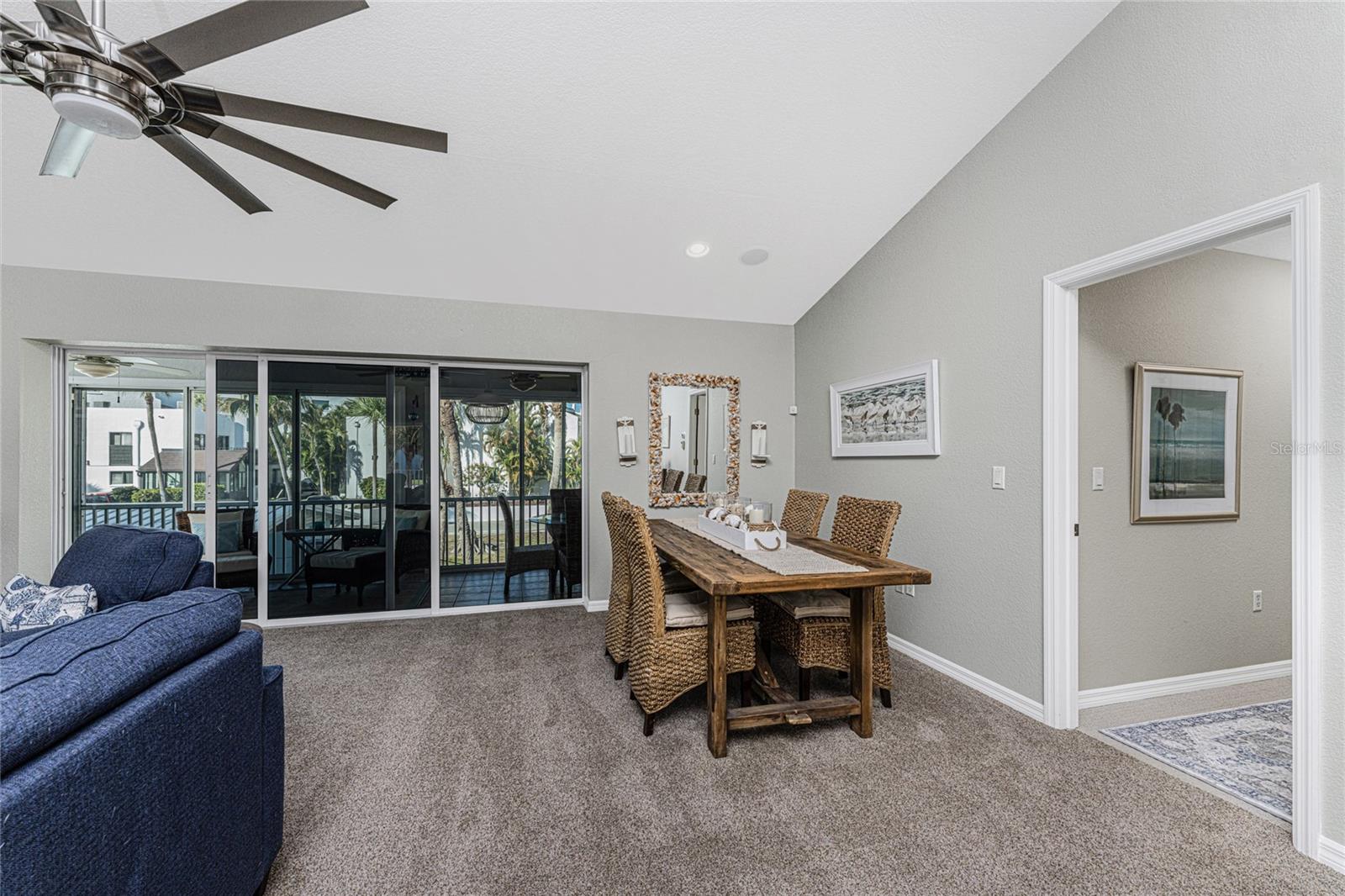 Image 16 of 76 For 2845 Beach Road