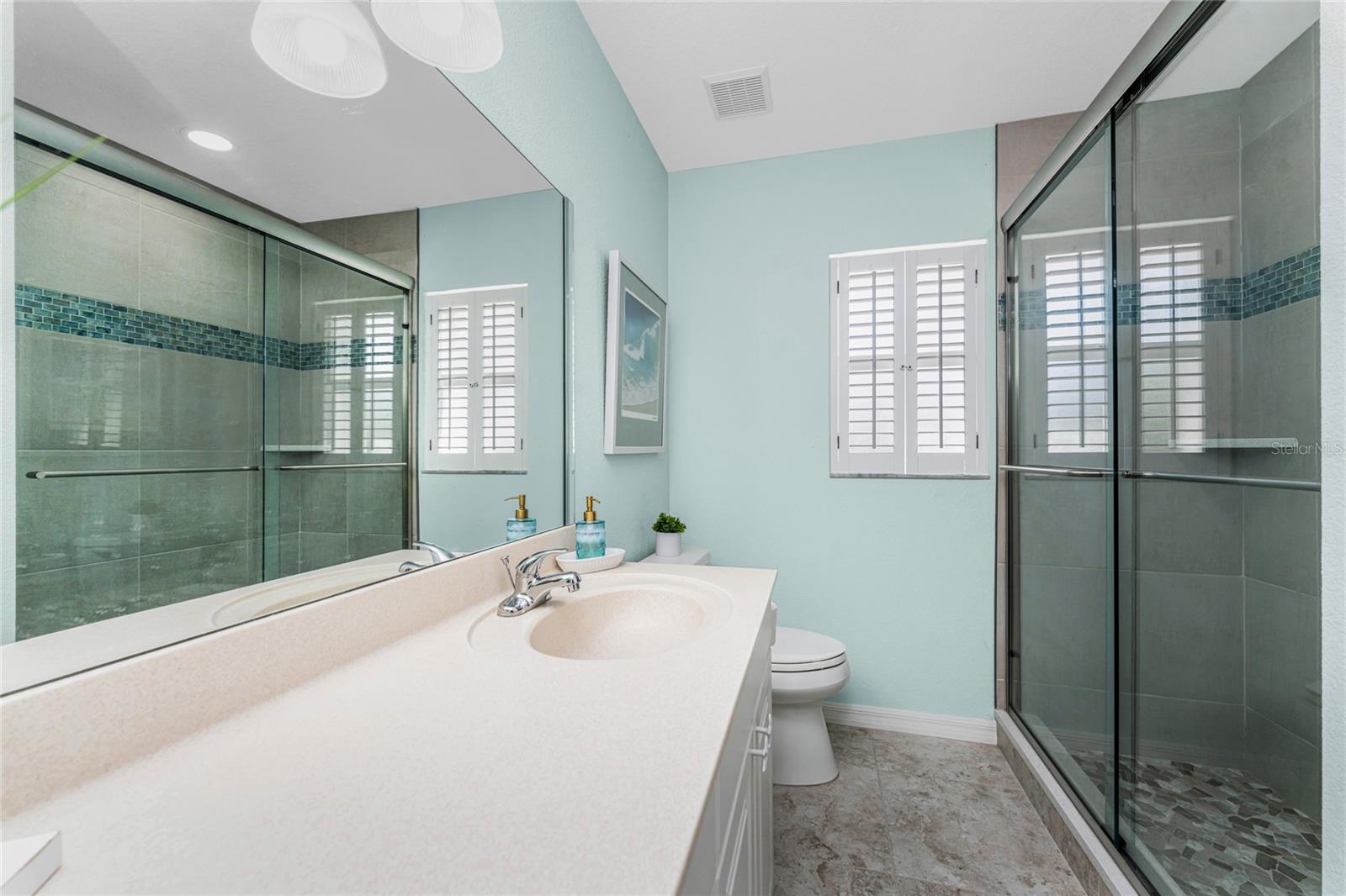 Image 27 of 76 For 2845 Beach Road