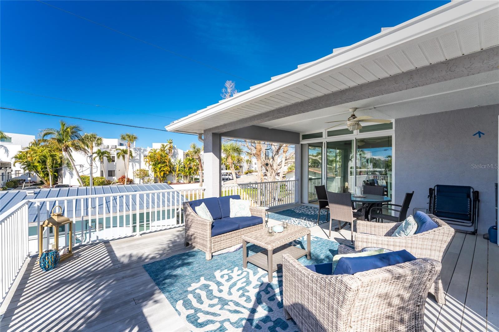 Image 38 of 76 For 2845 Beach Road