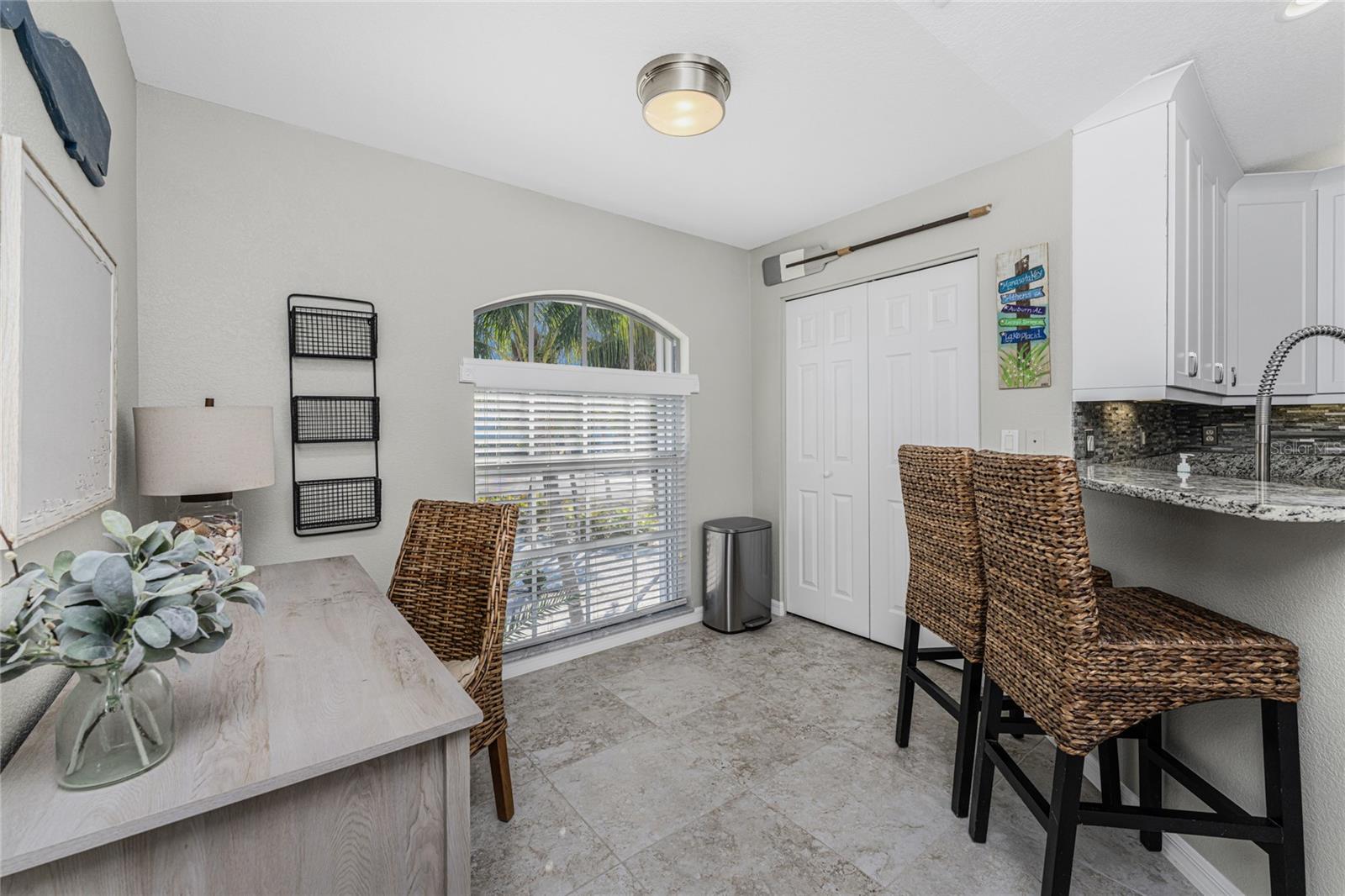 Image 7 of 76 For 2845 Beach Road