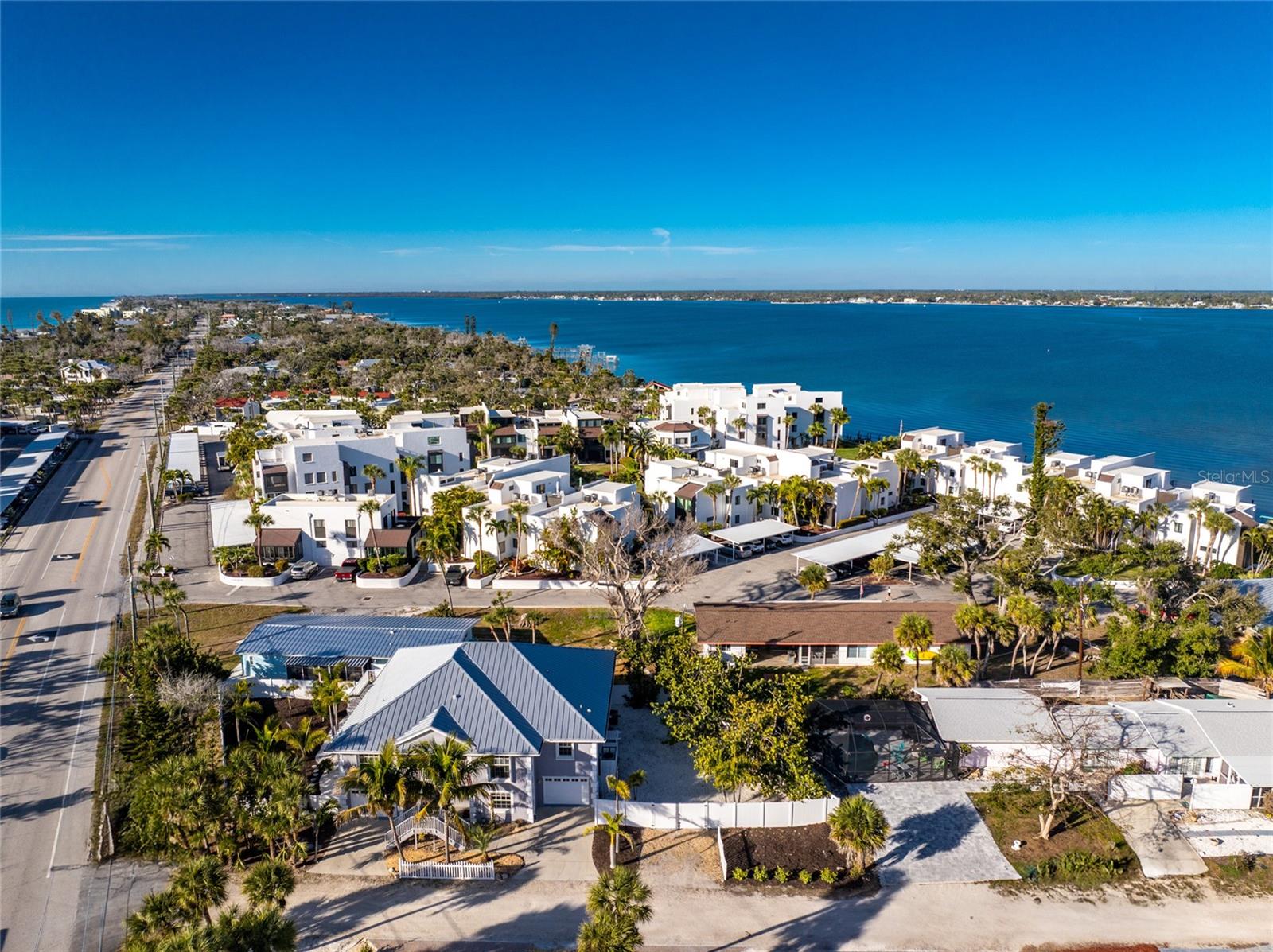 Image 71 of 76 For 2845 Beach Road