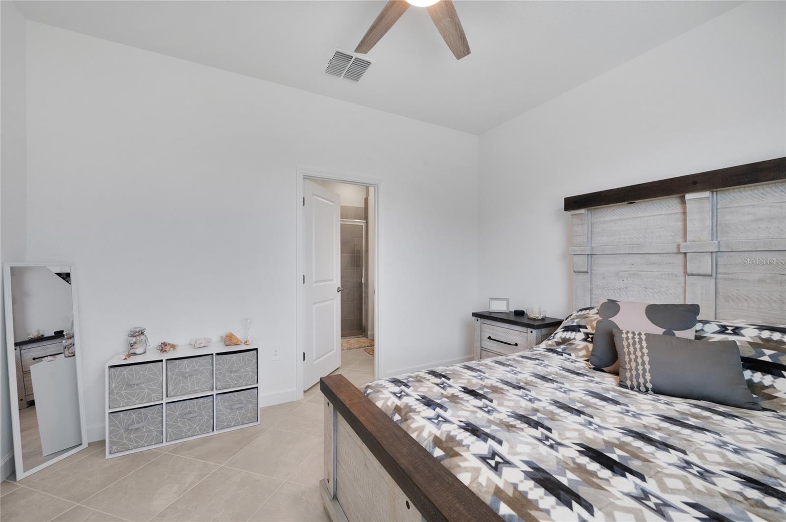 Image 16 of 27 For 8640 Seasalt Loop