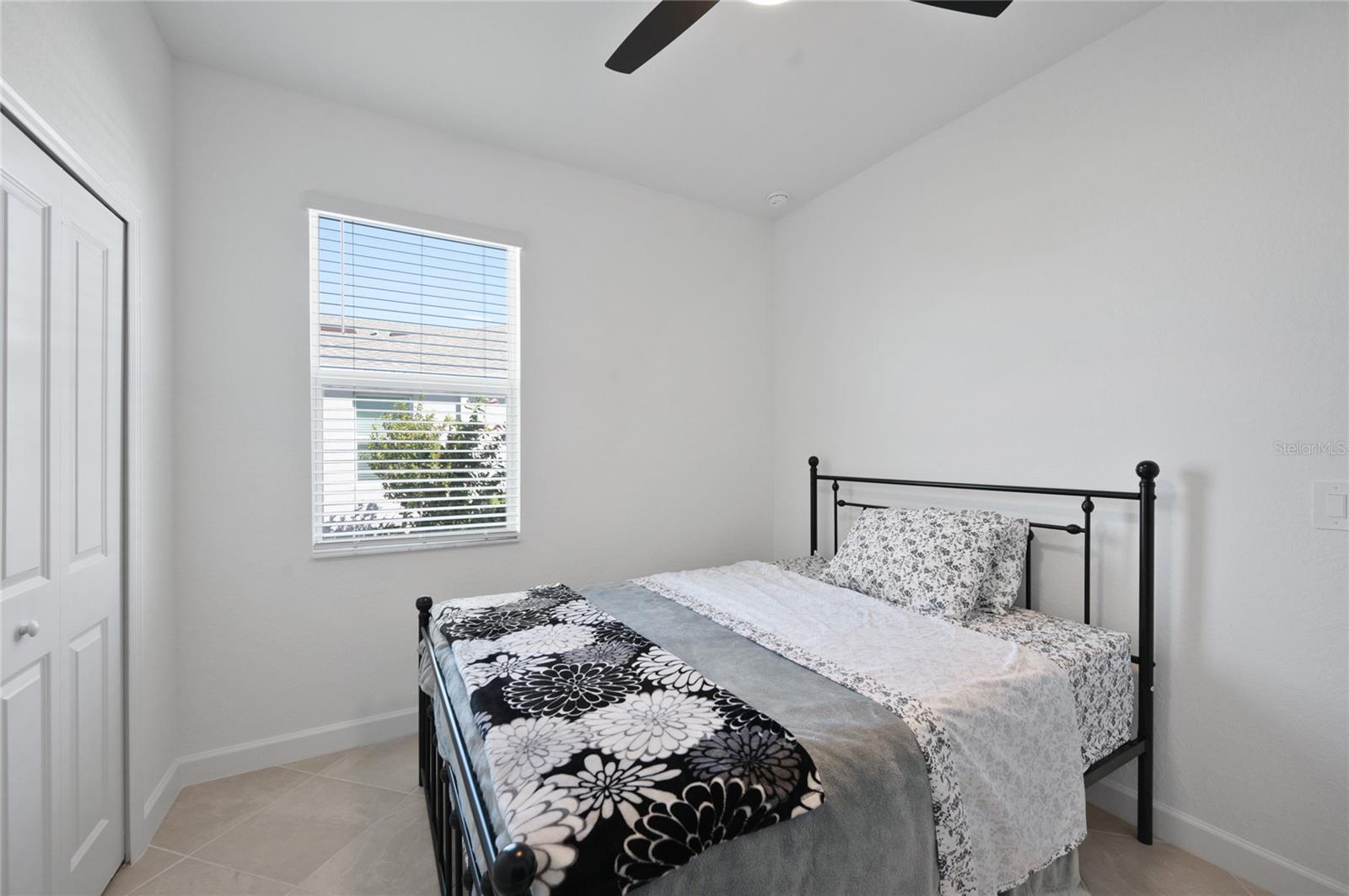 Image 18 of 27 For 8640 Seasalt Loop