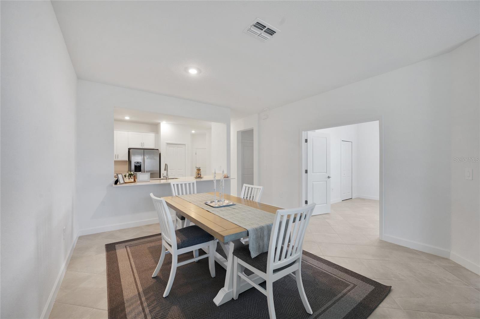 Image 8 of 27 For 8640 Seasalt Loop