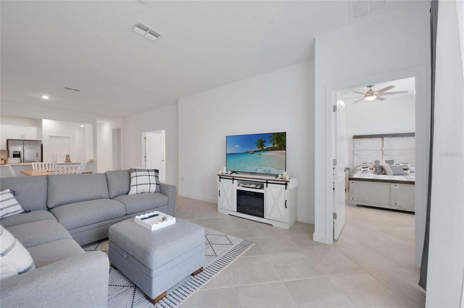 Image 9 of 27 For 8640 Seasalt Loop