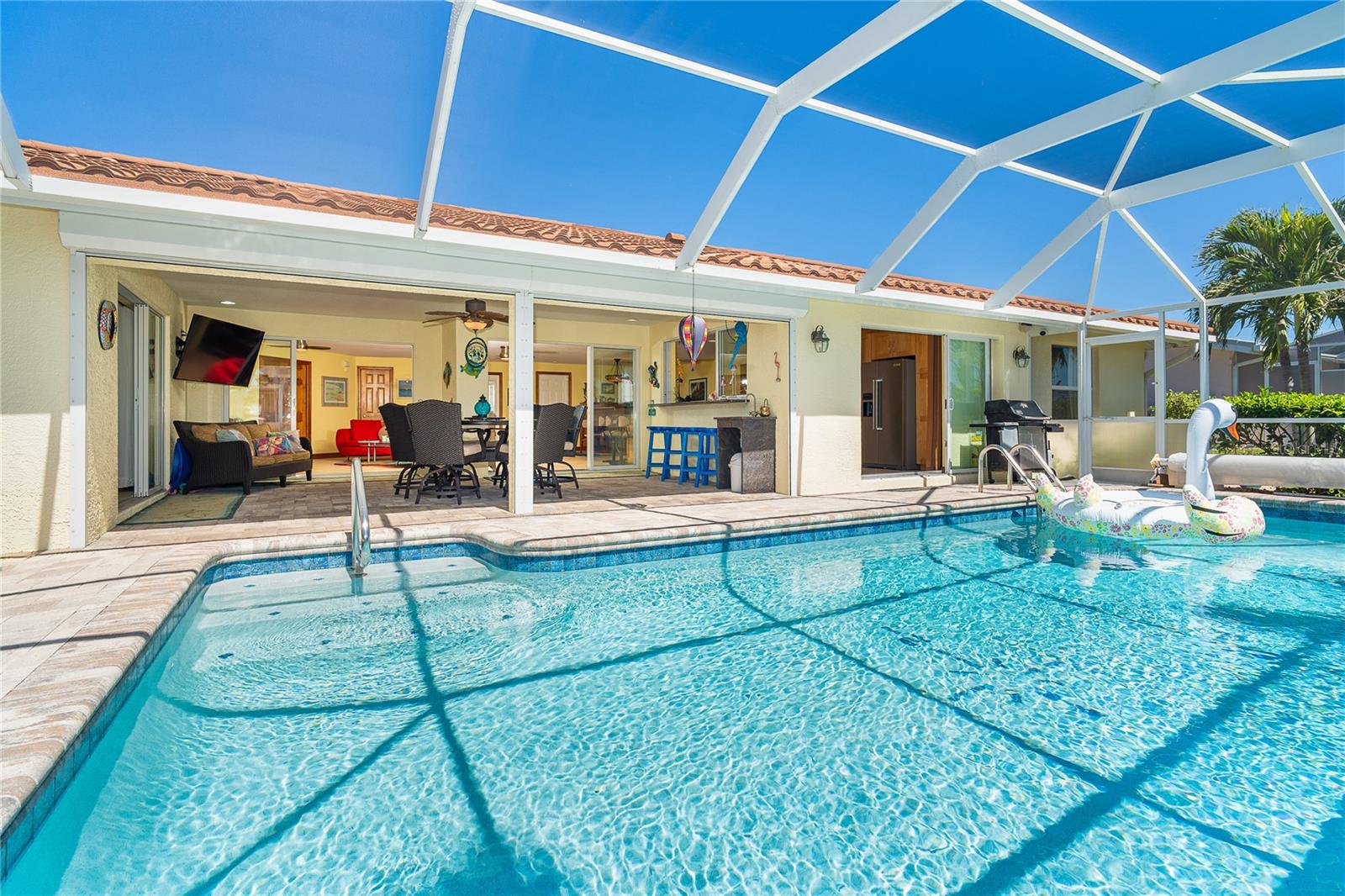 Image 39 of 80 For 471 Capri Isles Court