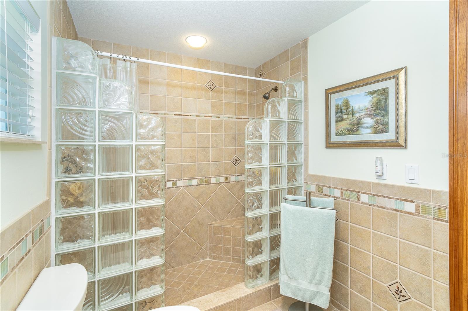 Image 45 of 80 For 471 Capri Isles Court