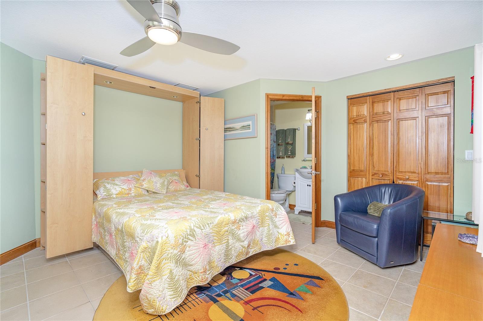 Image 46 of 80 For 471 Capri Isles Court