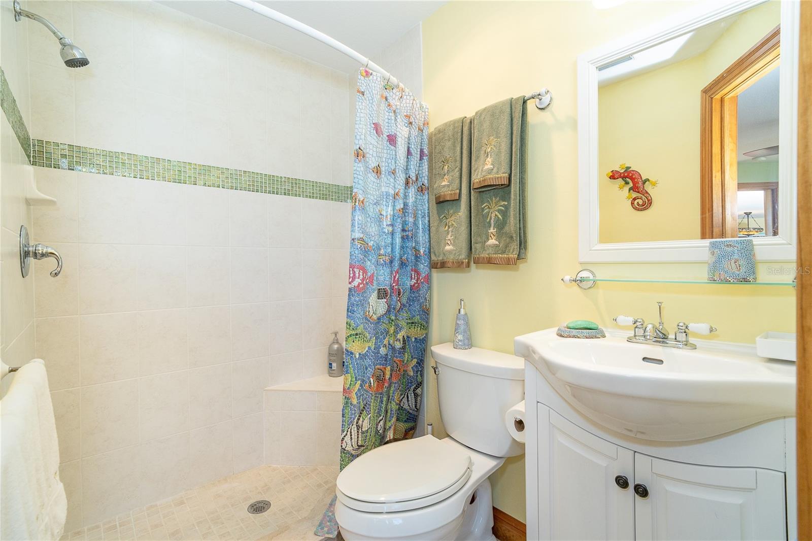 Image 48 of 80 For 471 Capri Isles Court