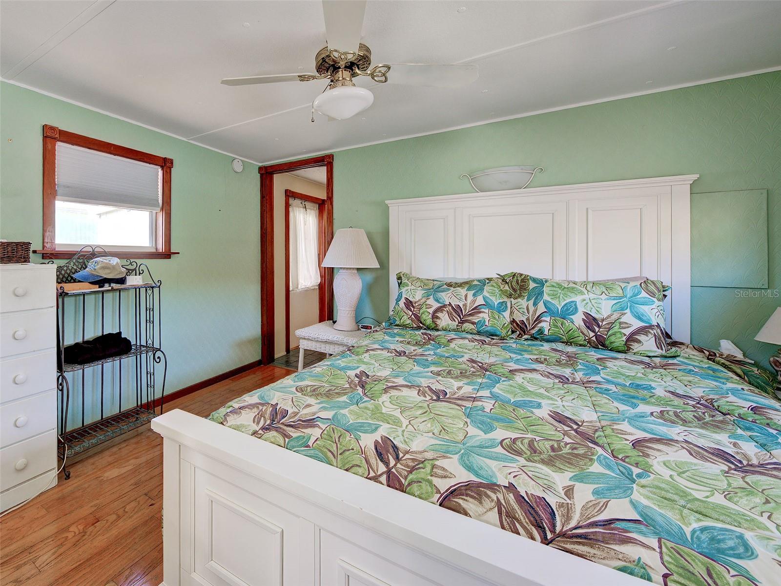 Image 25 of 66 For 1800 Englewood Road 32a