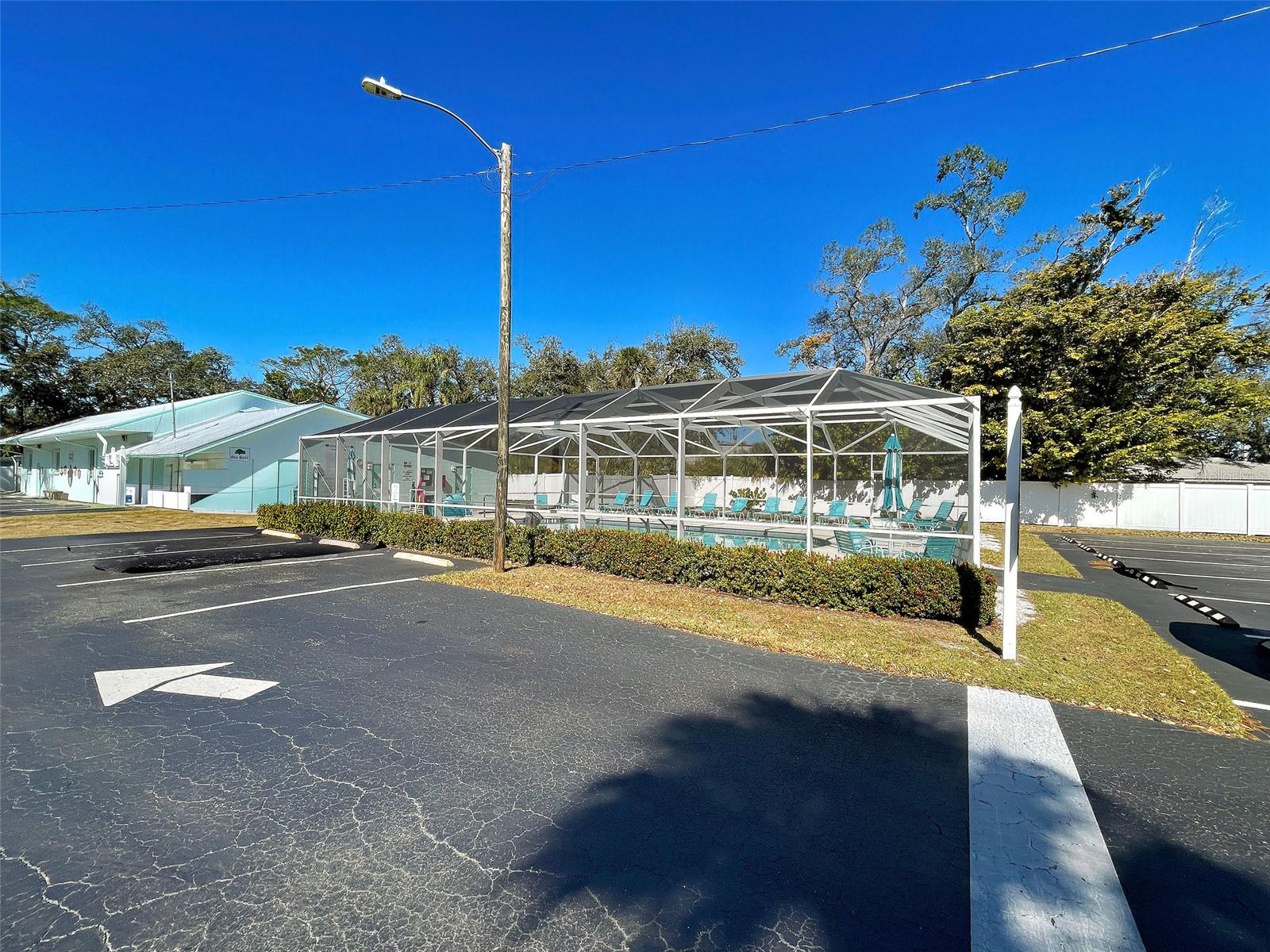 Image 41 of 66 For 1800 Englewood Road 32a