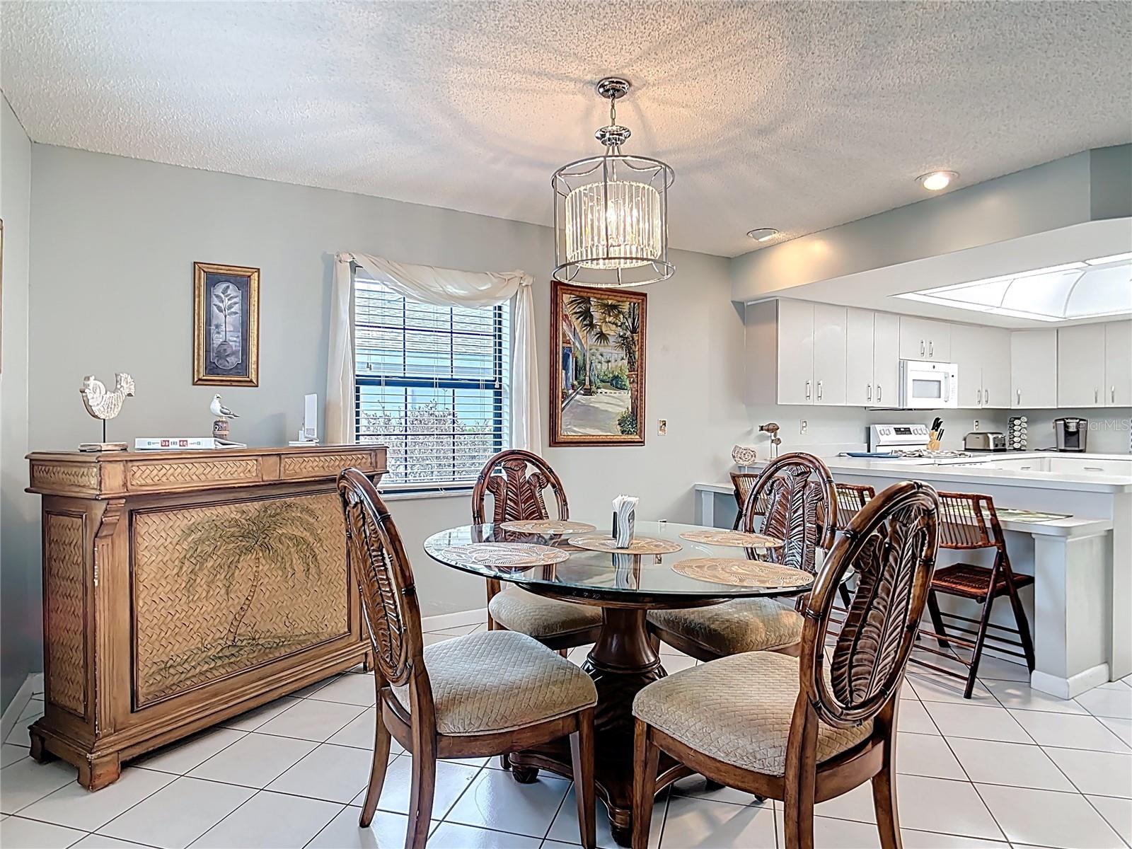 Image 19 of 53 For 290 Rotonda Circle