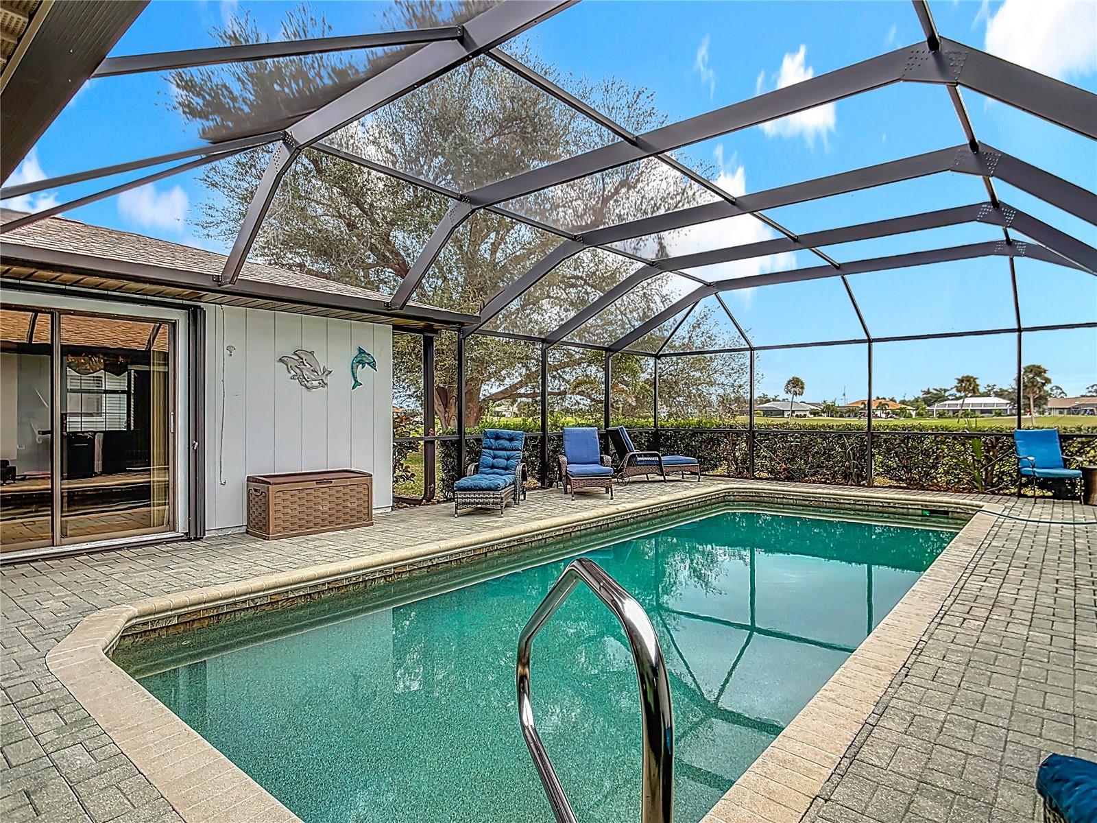 Image 2 of 53 For 290 Rotonda Circle